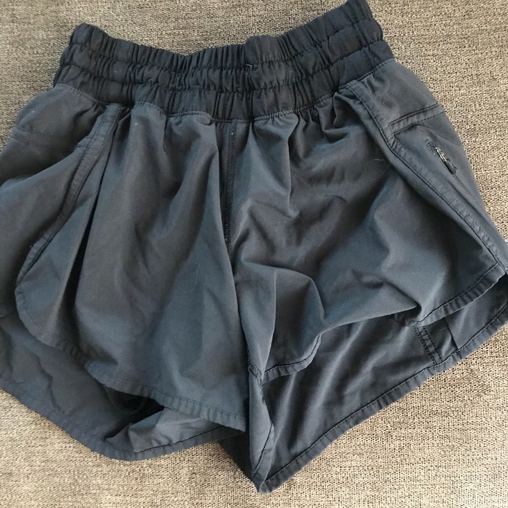 Lululemon running shorts black